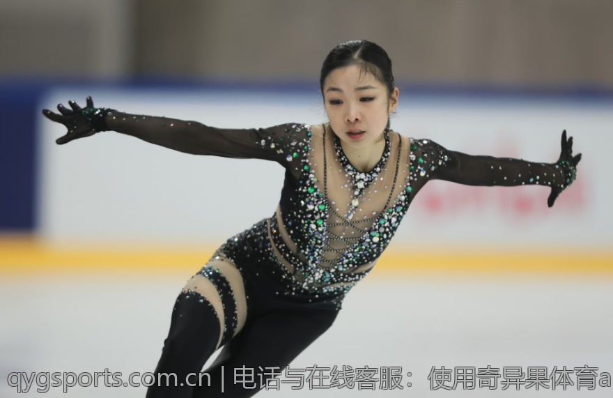 电话与在线客服：使用奇异果体育app的支持